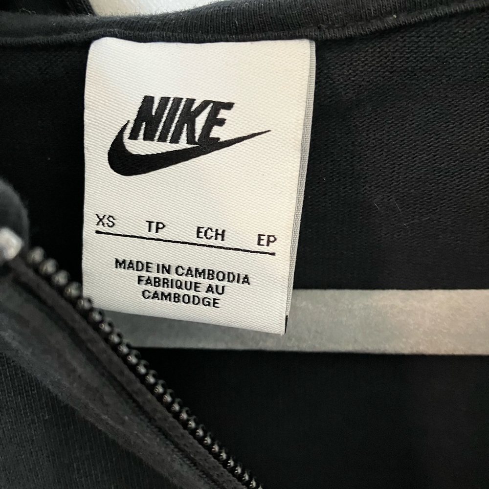 Nike Women's Black Full Zip Boxy Wide Sleeve Hoodie Sweatshirt Size XSmall - Picture 3 of 5